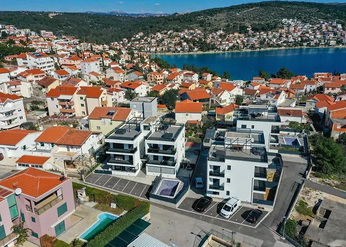 Luxury Pia With Swimming Pool And Grill Appartamento