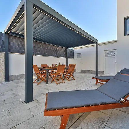 شقة Luxury Pia With Swimming Pool And Grill