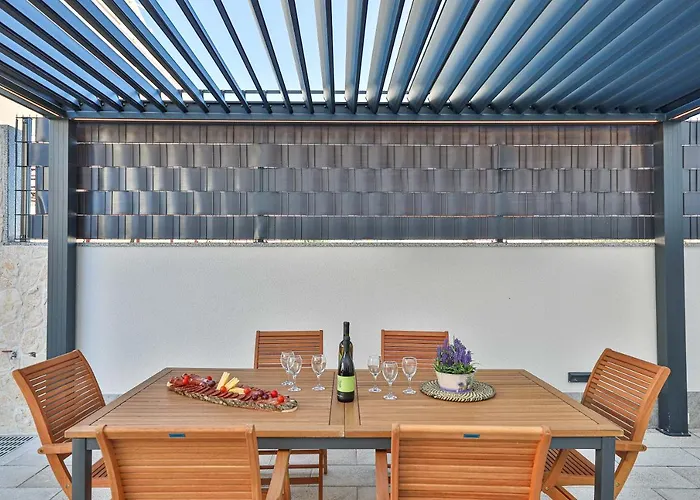 Luxury Pia With Swimming Pool And Grill Appartement