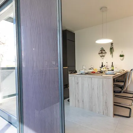 Luxury Pia With Swimming Pool And Grill * Trogir